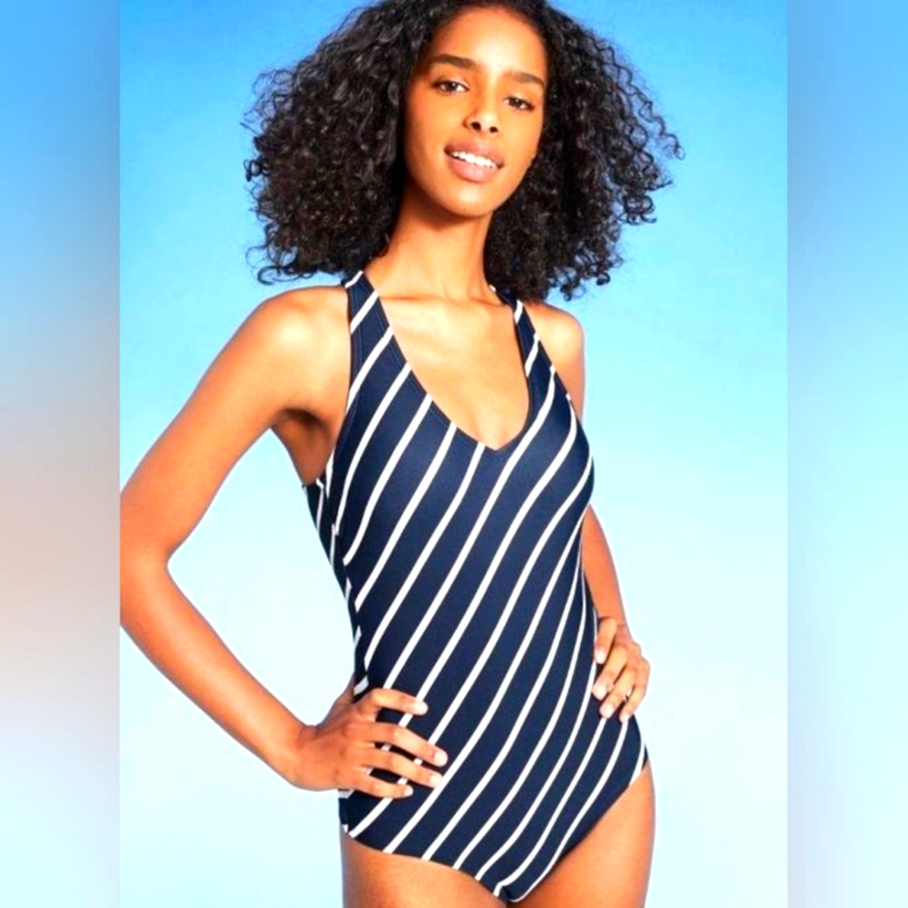 Kona Sol Women's Diagonal Navy Stripe One Piece Swimsuit, Sz. MEDIUM